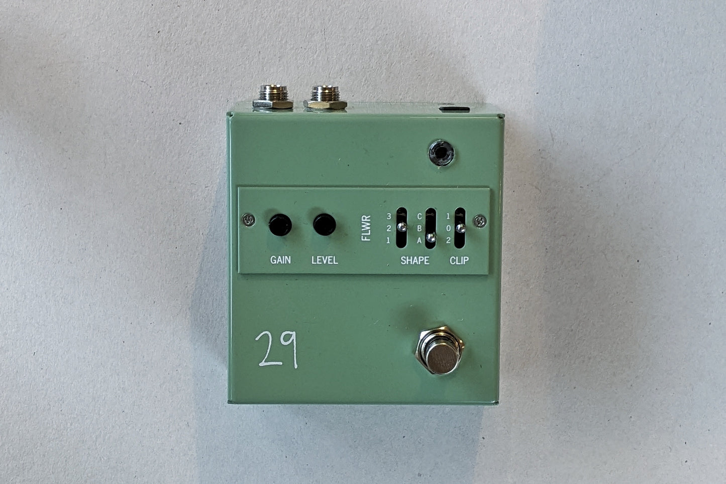 29 Pedals FLWR